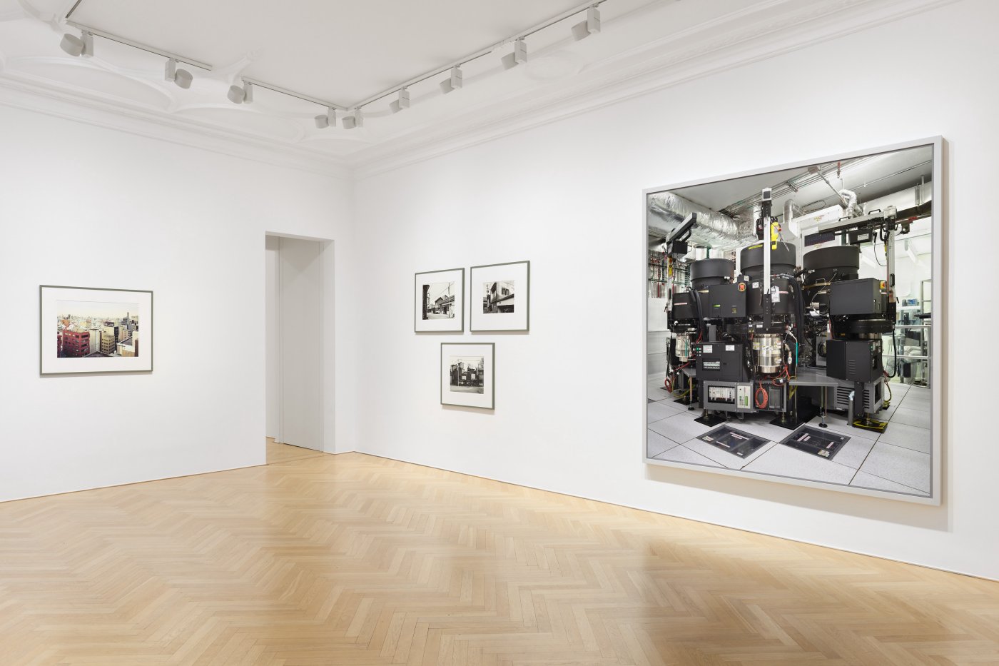 Thomas Struth: Unbewusste Orte / Unconscious Places - Show | GalleriesNow