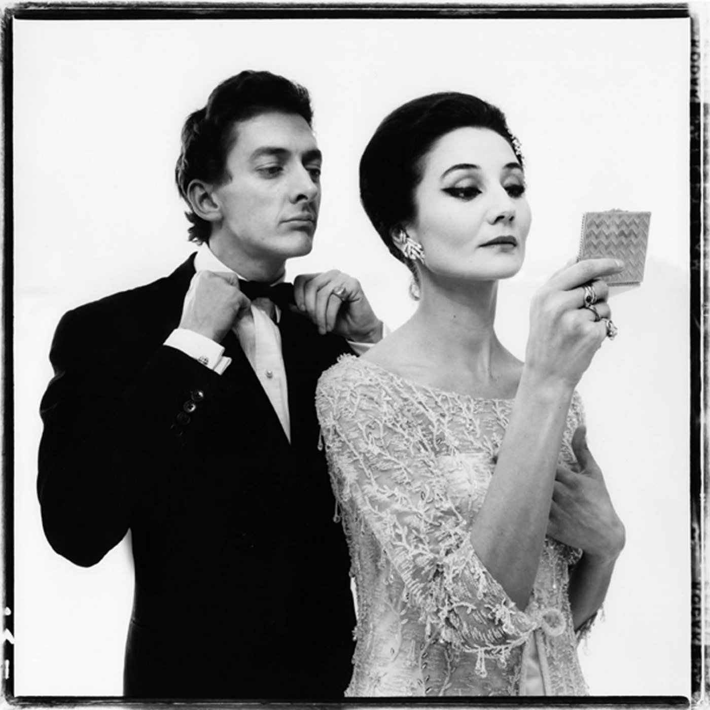 Richard Avedon, The Vicomtesse Jacqueline de Ribes with Raymundo de Larrain, New York, May 16, 1961