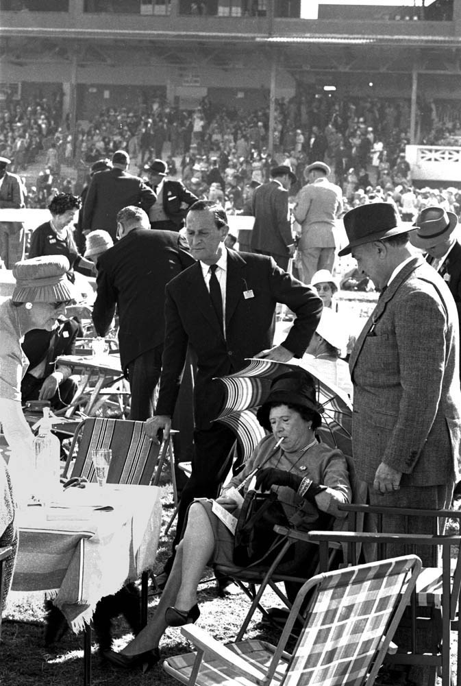 Jürgen Schadeberg, The Durban July, 1959