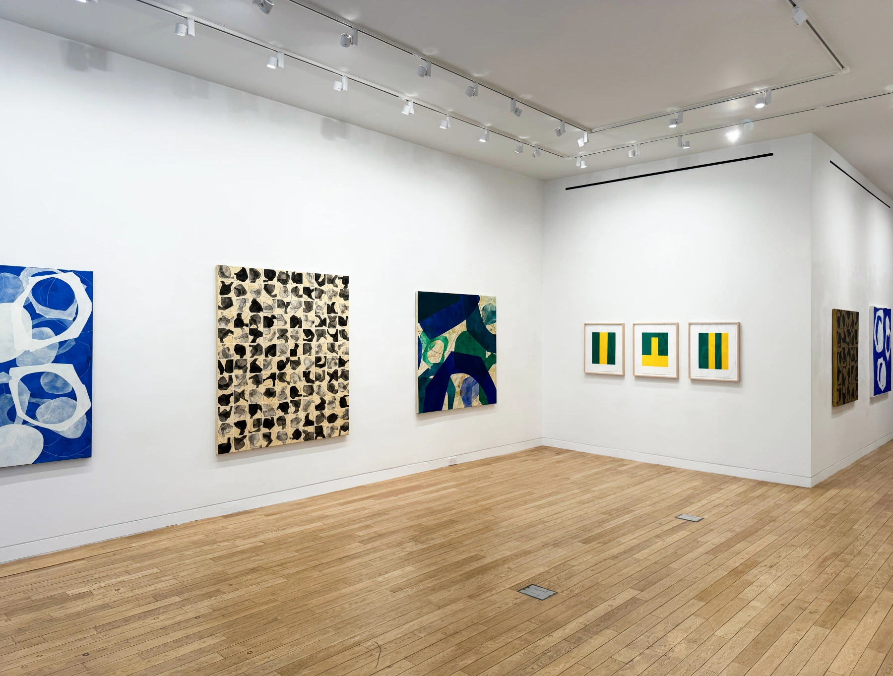 Image for Fernando Varela and Carmen Herrera: Form and Void, at Upsilon Gallery