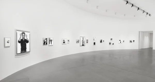 Richard Avedon: Italian Days @Gagosian, Rome  - GalleriesNow.net 